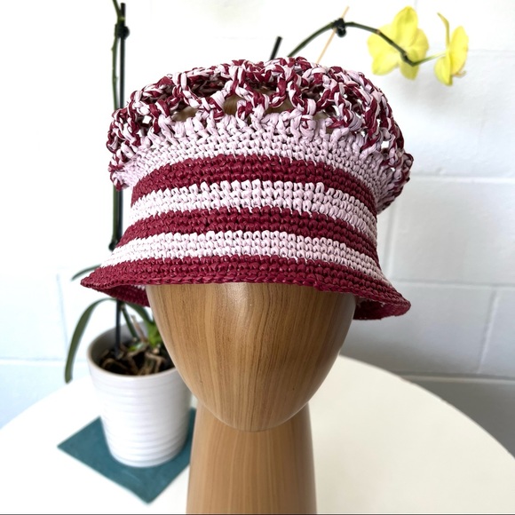 Handmade Raffia Crochet Bucket Hat - Picture 4 of 4